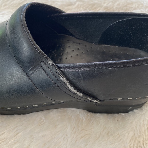 Dansko Black Professional Clogs - Picture 7 of 10